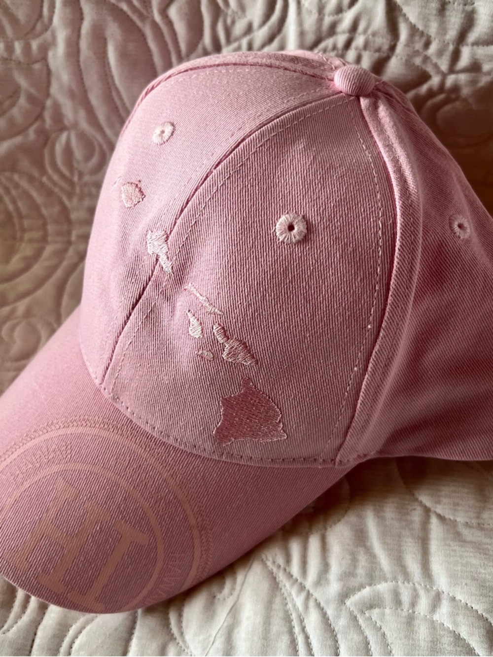 Robin Ruth Pink Cotton Embroidered Hawaiian Islands Cap Sporty Travel Femme